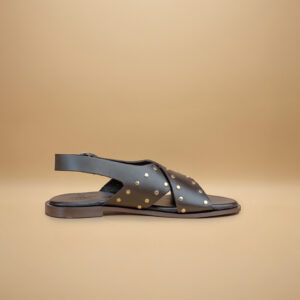 ART.26059 SANDALO DONNA IN VACCHETTA CON BORCHIE ORO